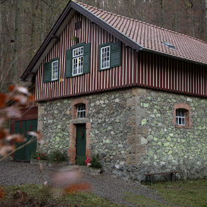 Die Sennhütte • Bad Harzburg • Ferienwohnung • Waldhaus • Eventküche • Seminarräume